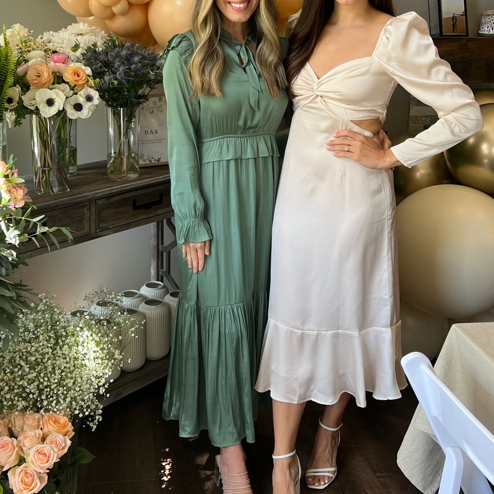 Green Vici Sleeve Maxi Dress